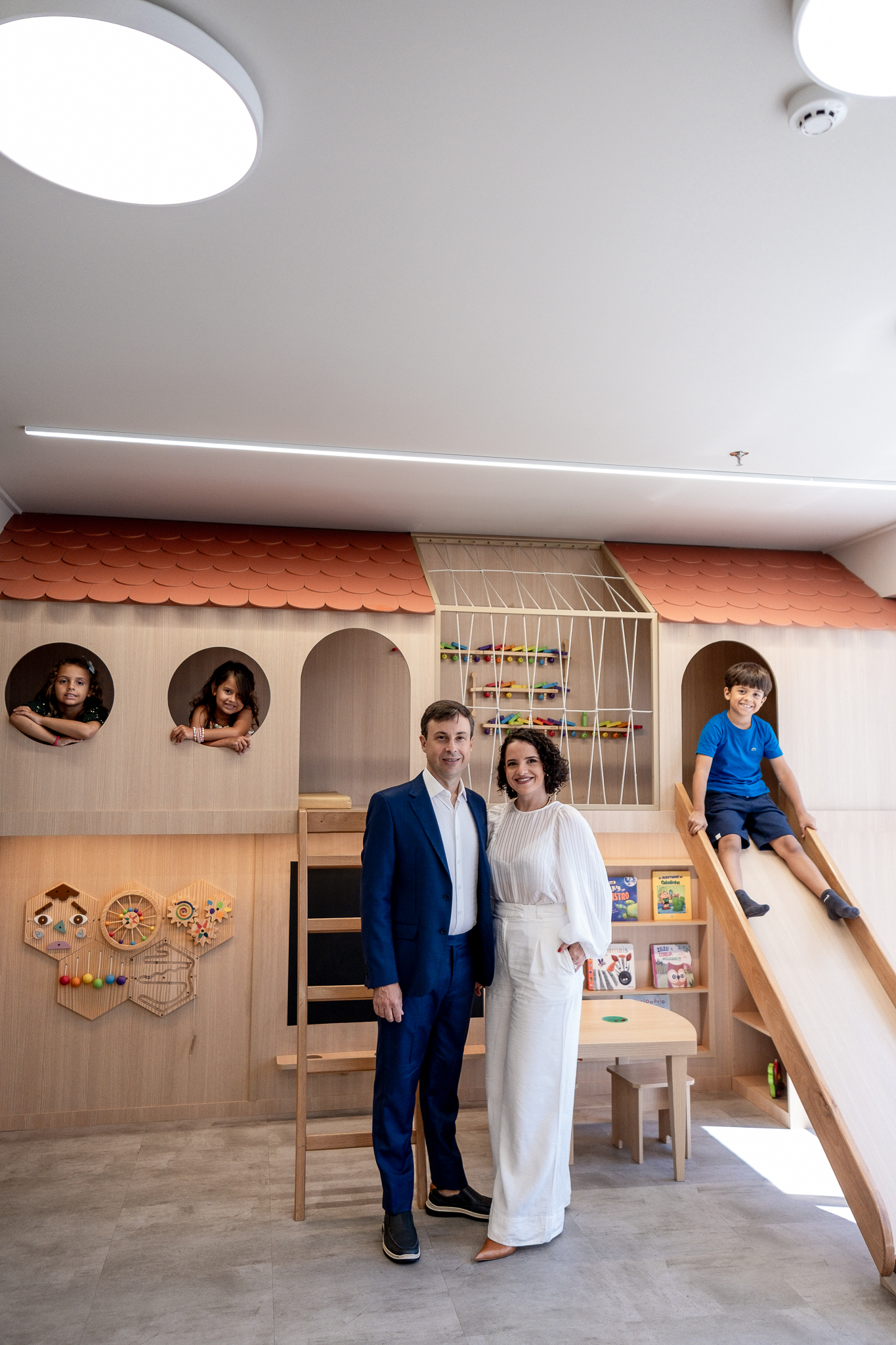 Dra. Paula com a família na inauguração do espaço